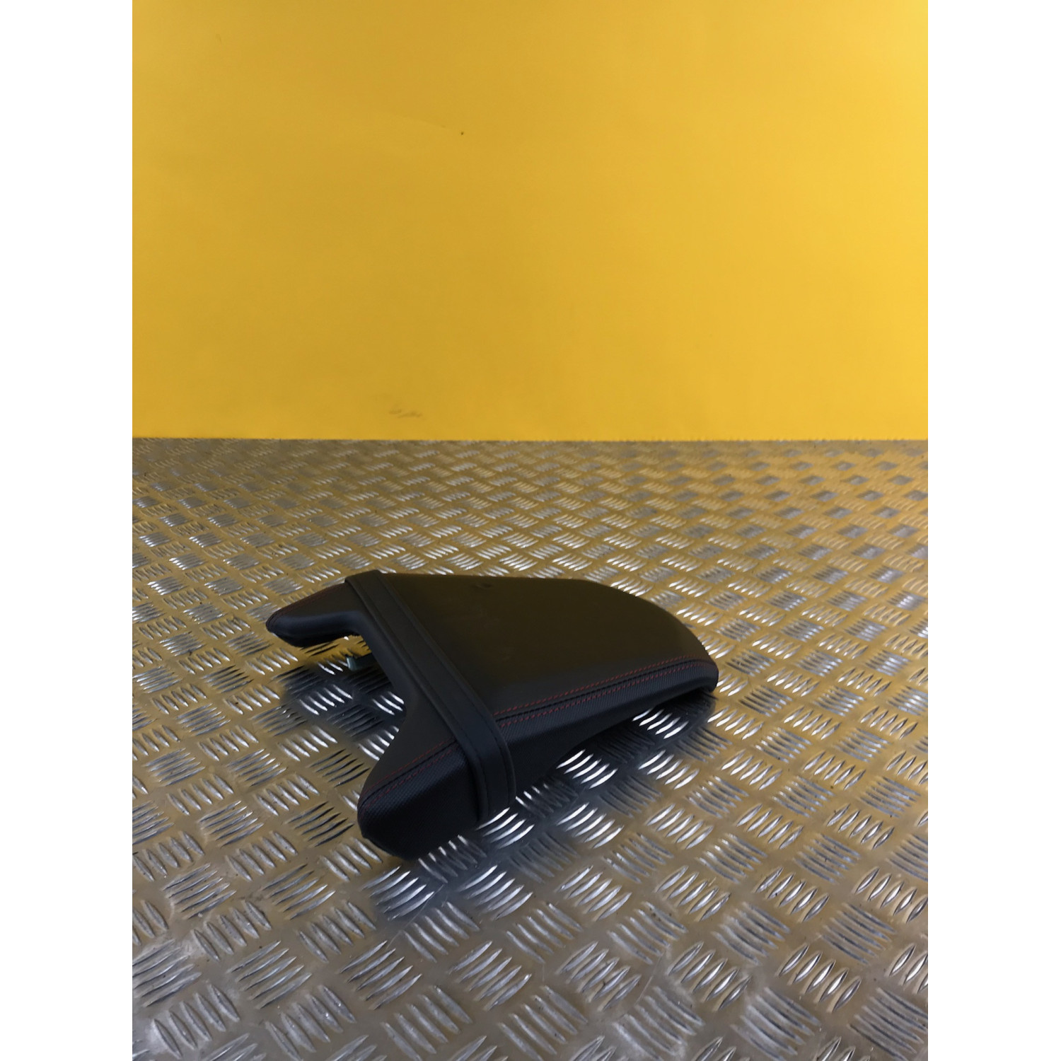 Selle passager pour HONDA CBR 650F 77300-MKN-D510