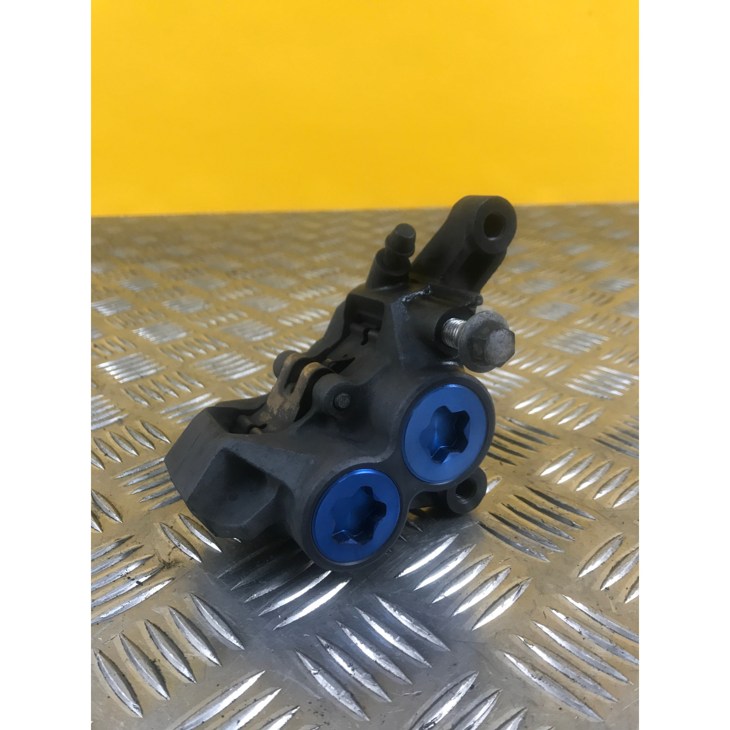 étriers de frein avant gauche pour YAMAHA FAZER 600 2002