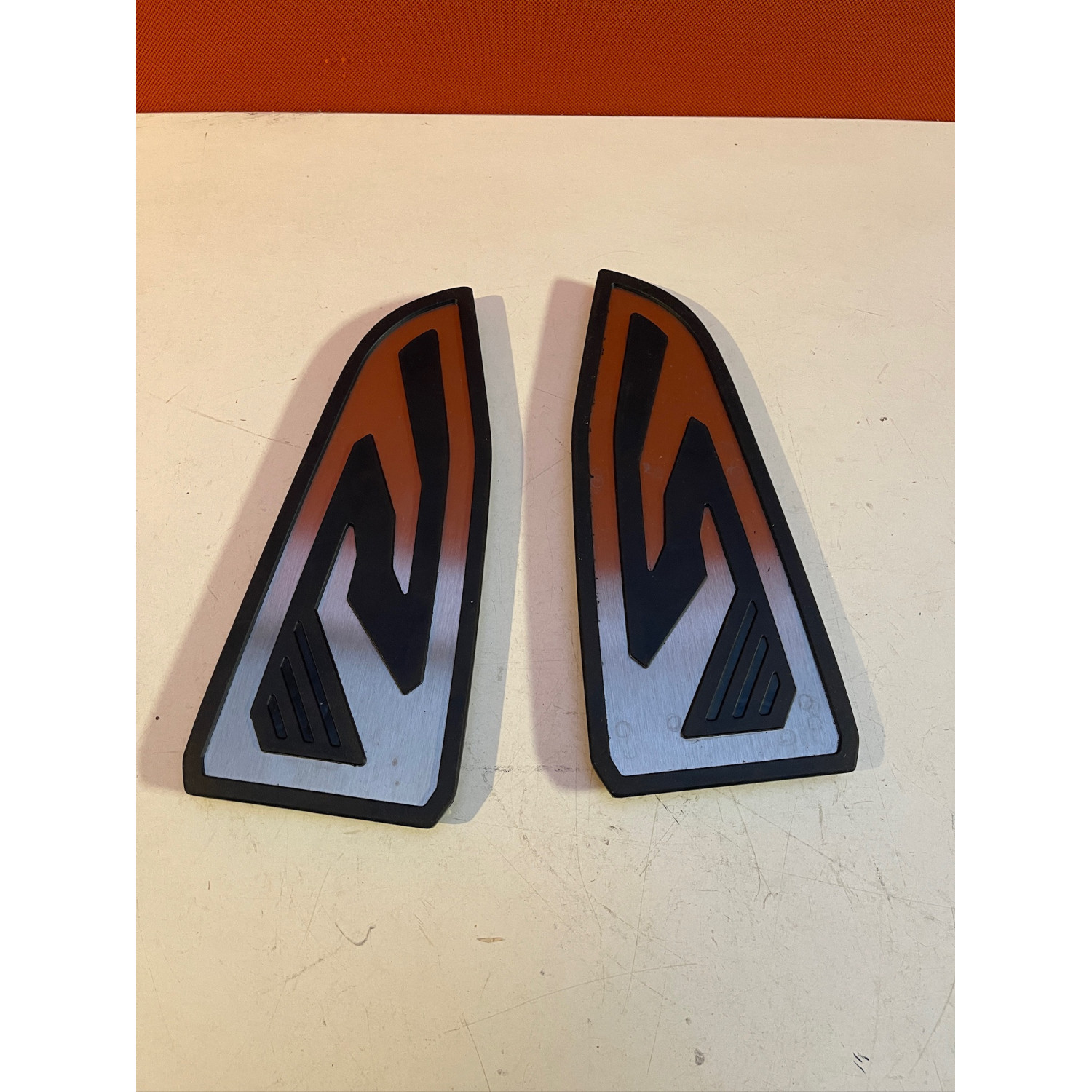 Marche pied pour HONDA FORZA 125 08F72-K40-F00