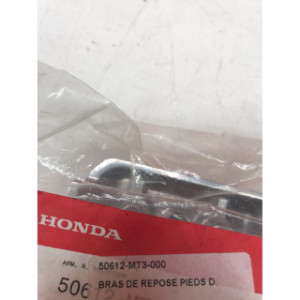 Platine repose pieds avant droite pour HONDA NT 700 50612-MT3-000