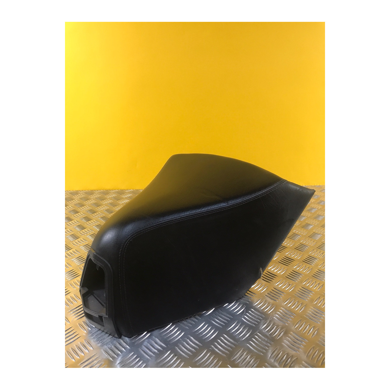 Selle conducteur pour PEUGEOT SATELIS 125 2011