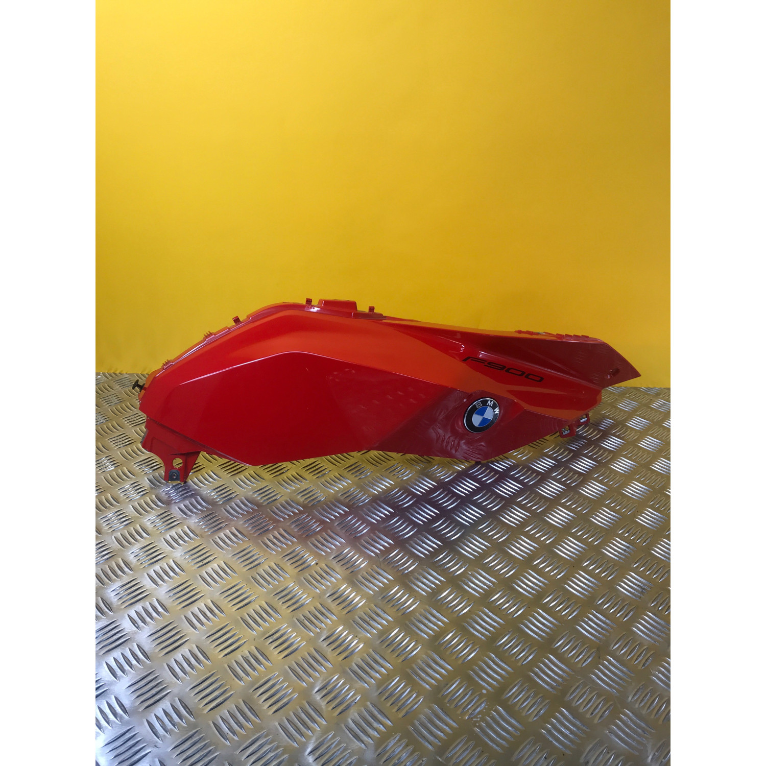 Flanc de carénage droit pour BMW F 900 XR 2021