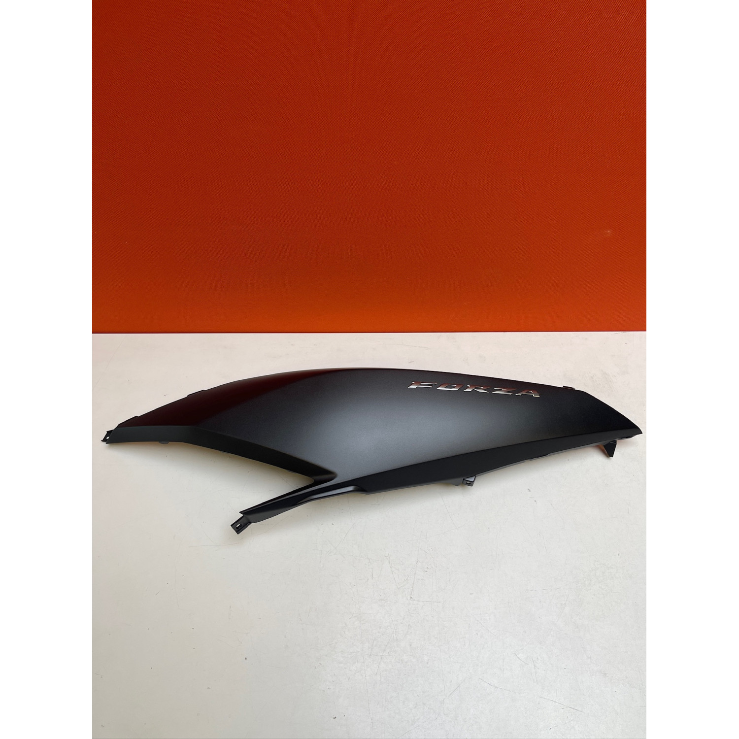 Flanc de carénage gauche pour HONDA NSS 125 83300- K40 - F01ZA