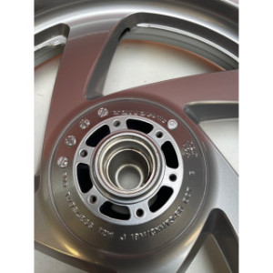 Jante arrière pour HONDA GOLDWING 1800 42650-MCA-B20