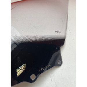 Bulle pour SUZUKI BURGMAN 250 94611-03H10-NCI