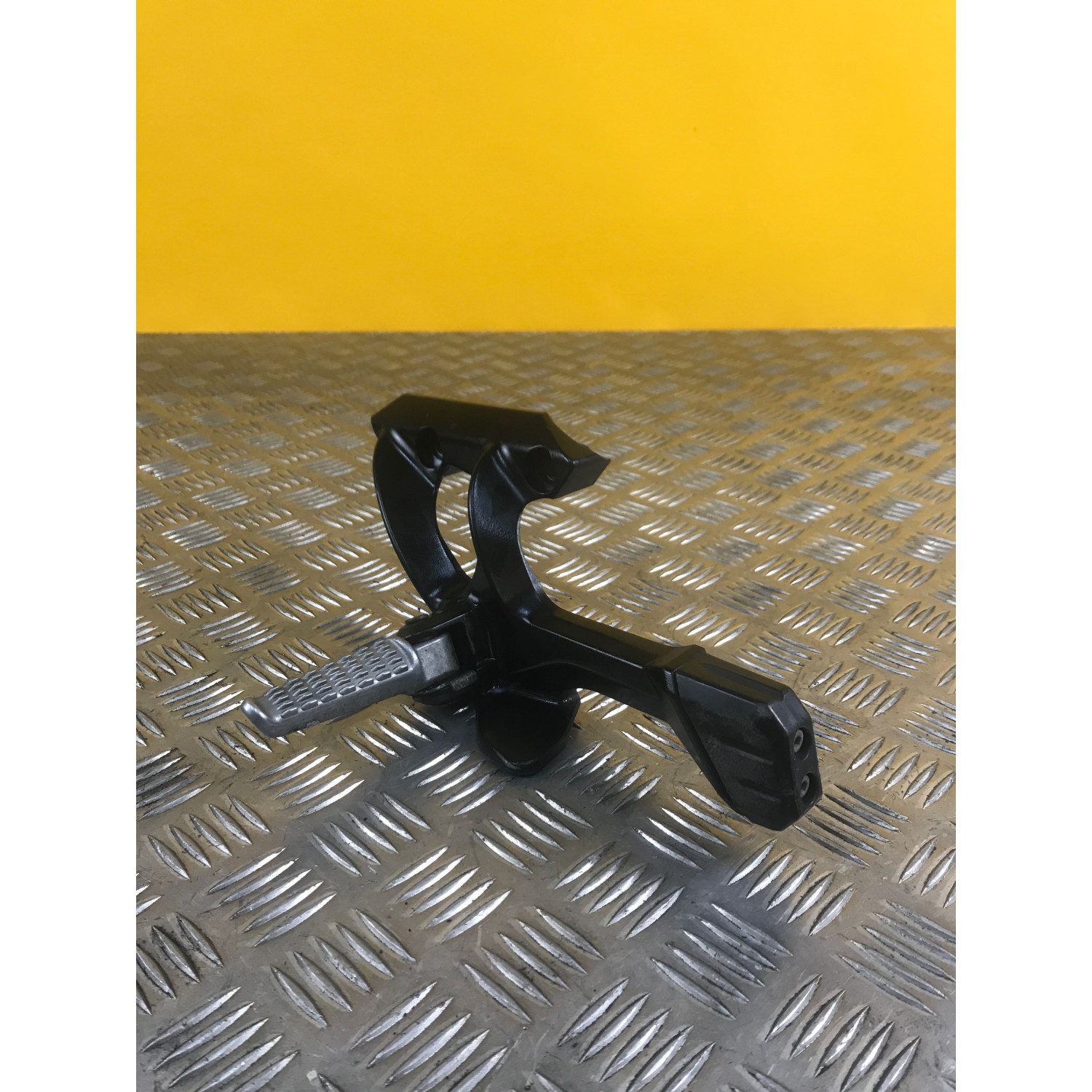 Platine repose pieds arrière gauche pour KAWASAKI GTR 1400 2012