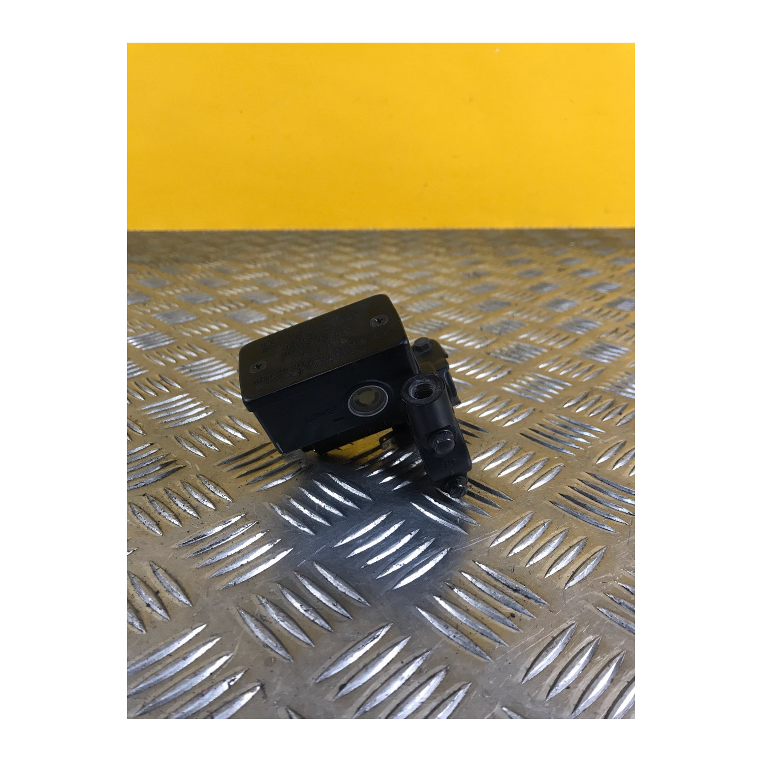 Maitre cylindre frein avant pour SUZUKI GLADIUS 650 2010