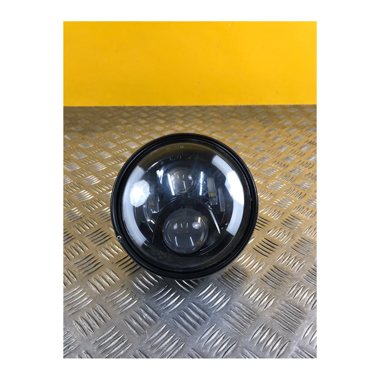 Phare avant pour SUZUKI GLADIUS 650 2010