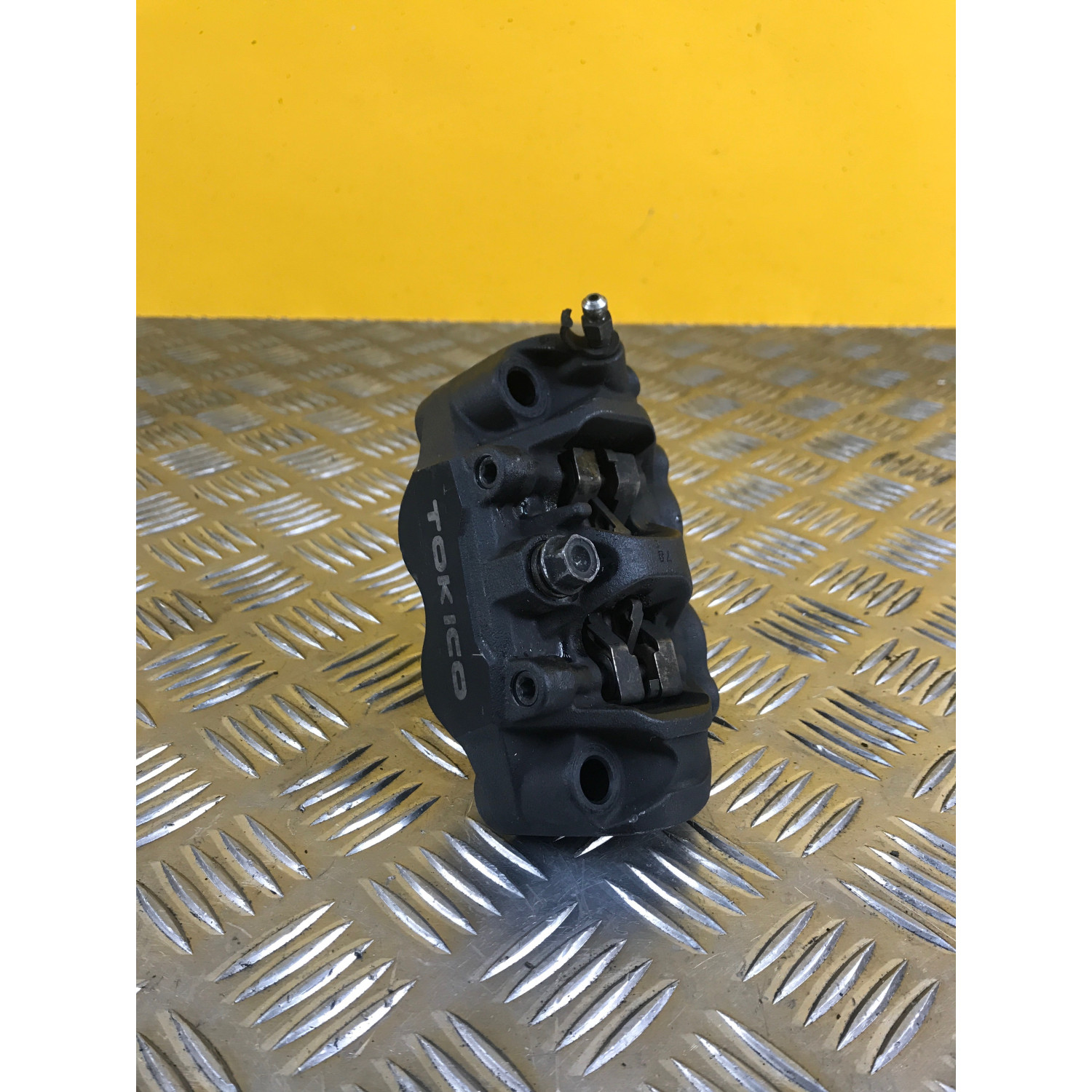 étriers de frein avant gauche pour HONDA CB 1000 R 2008