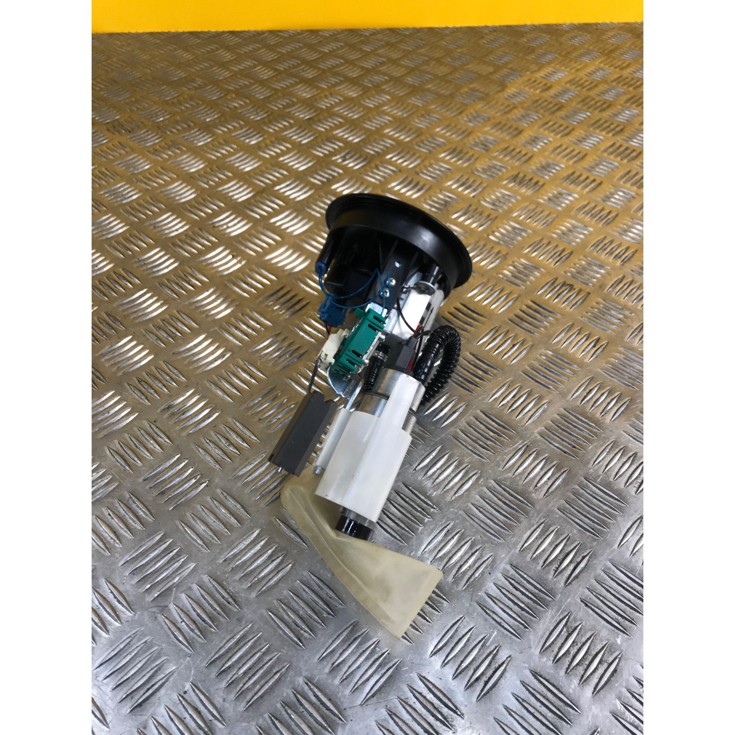 Pompe à essence pour BMW F 800 R 2015 8550968