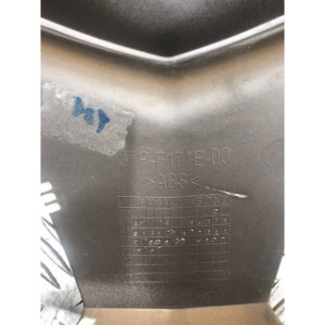 Carenage centrale arriere pour YAMAHA XMAX 250 2013