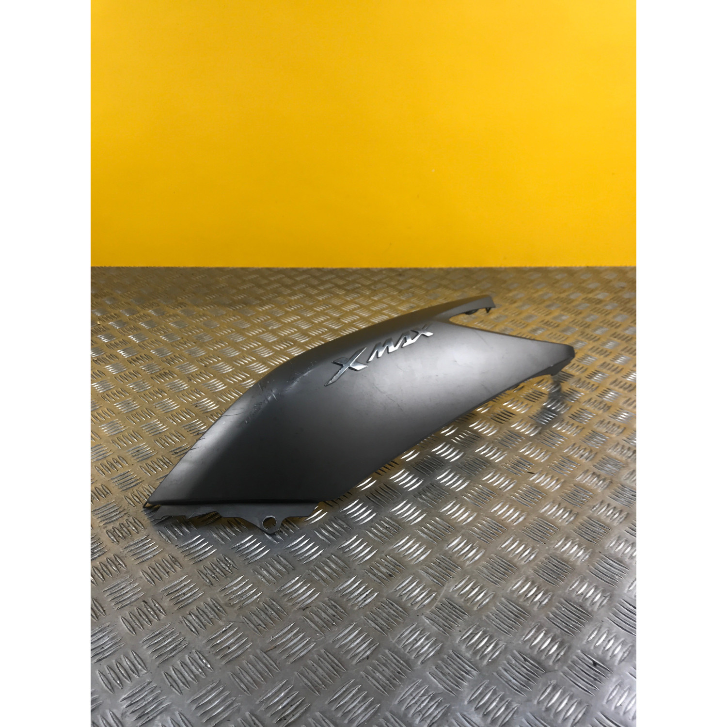 Demi coque arrière gauche pour YAMAHA XMAX 250 2013