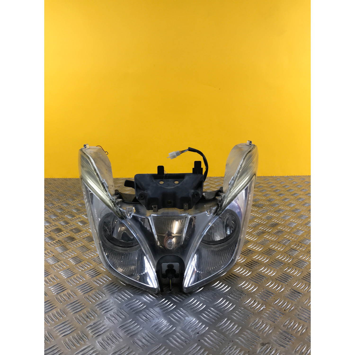 Phare avant pour APRILIA ATLANTIC 125 2008