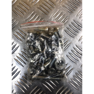 Kit visserie et axes pour ARCHIVE OUTBACK 125 2024