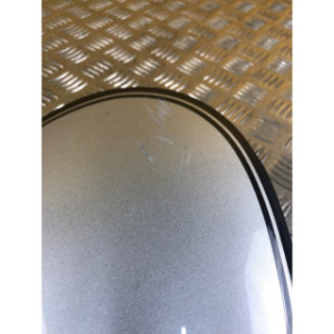 Cache latéral arrière sous selle droit pour ARCHIVE OUTBACK 125 2024