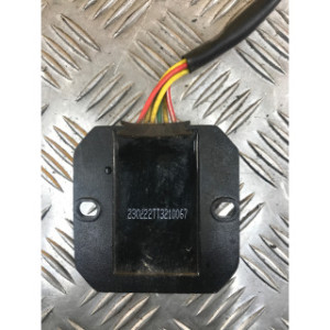 Régulateur de tension pour ARCHIVE OUTBACK 125 2024