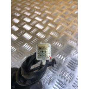 Commodo droit démarrage pour ARCHIVE OUTBACK 125 2024