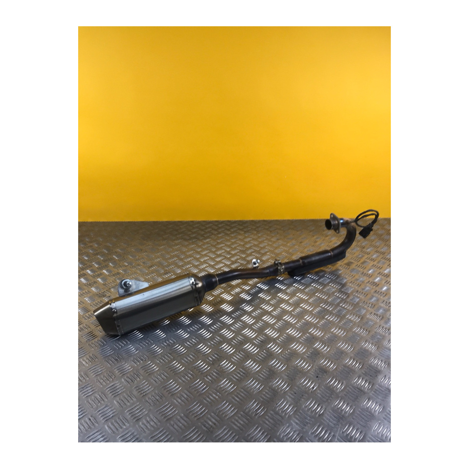 Ligne échappement pour ARCHIVE OUTBACK 125 2024