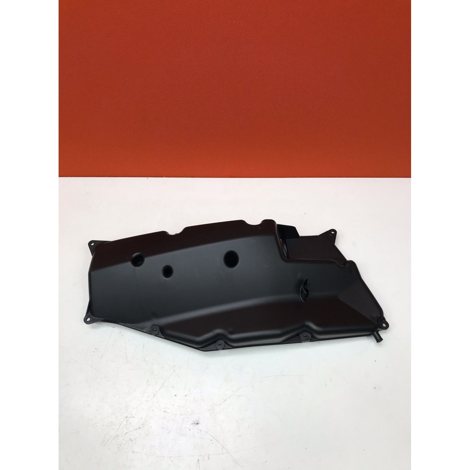 Habillage avant pour HONDA SILVER WING 600 17207-MCT-010