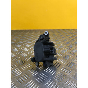 étriers de frein avant gauche pour HONDA CBF 600 S 2005