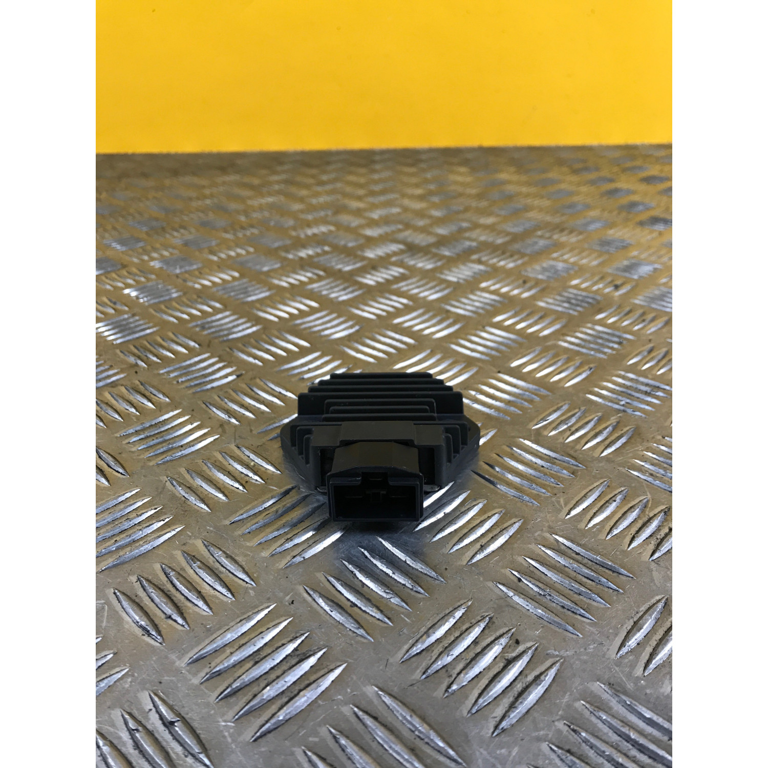 Régulateur de tension pour HONDA CBF 600 S 2010