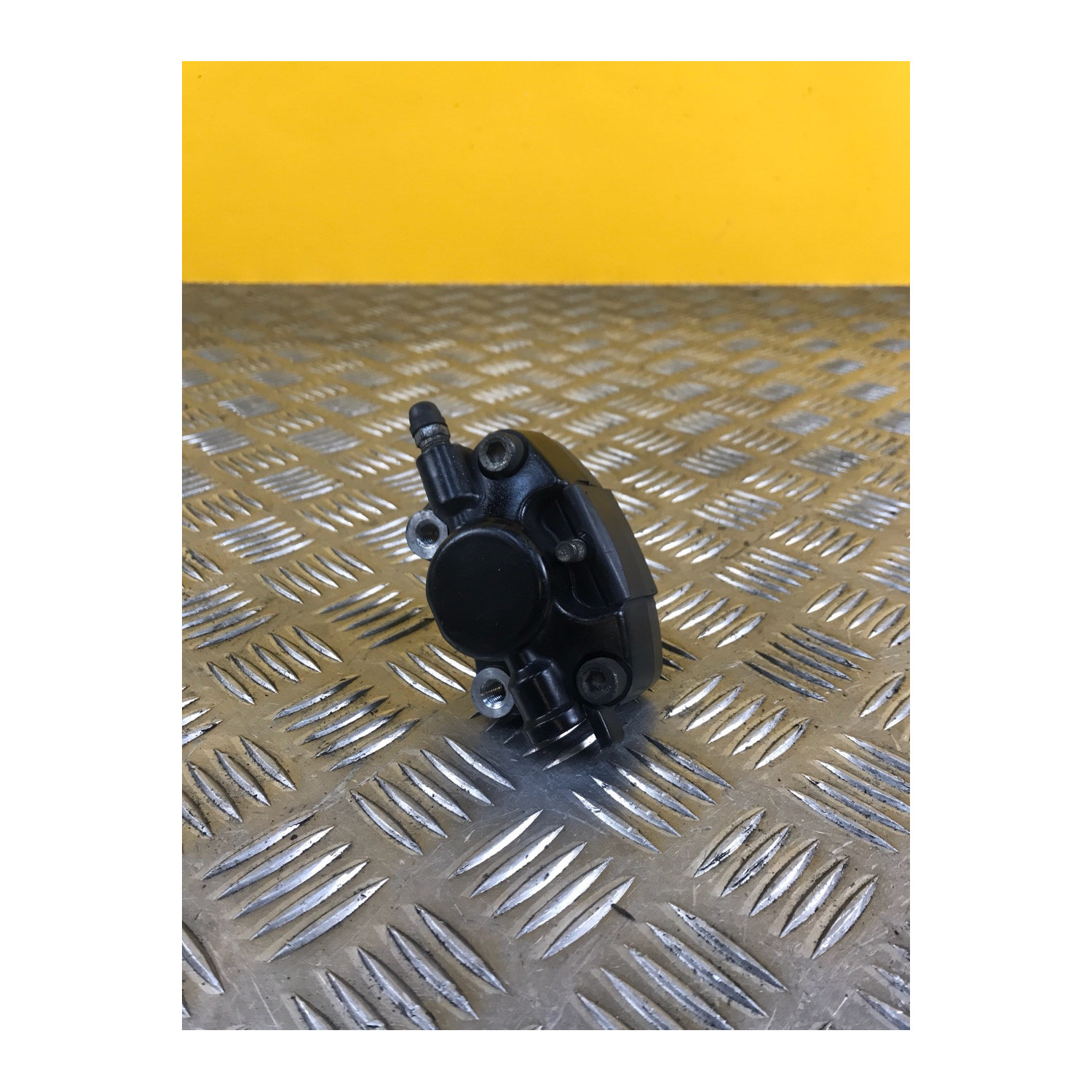 Etrier avant pour PIAGGIO ZIP 50 2013