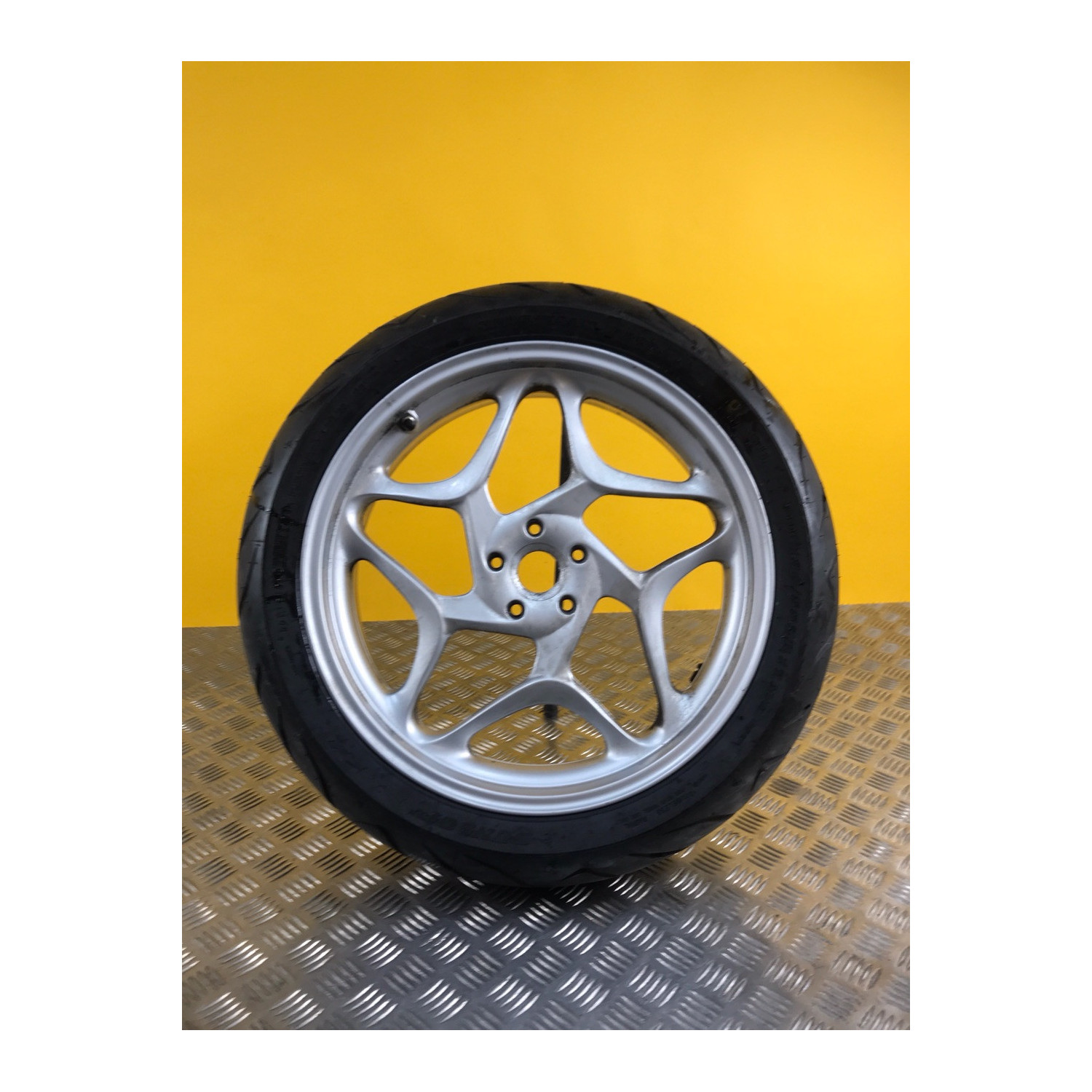 Roue arrière complete pour BMW F 800 ST 2008