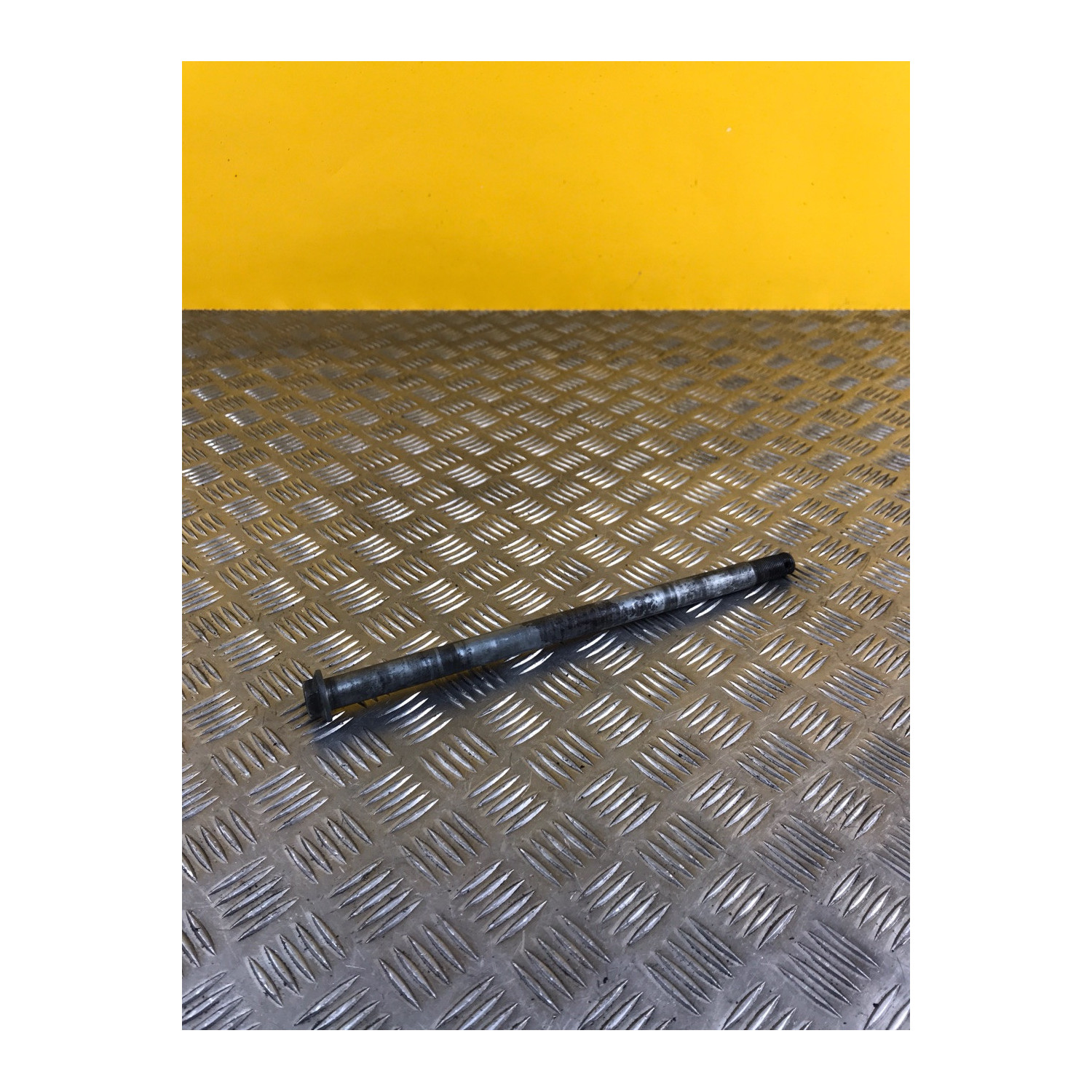 Axe de roue arrière pour KAWASAKI Z 750 2005