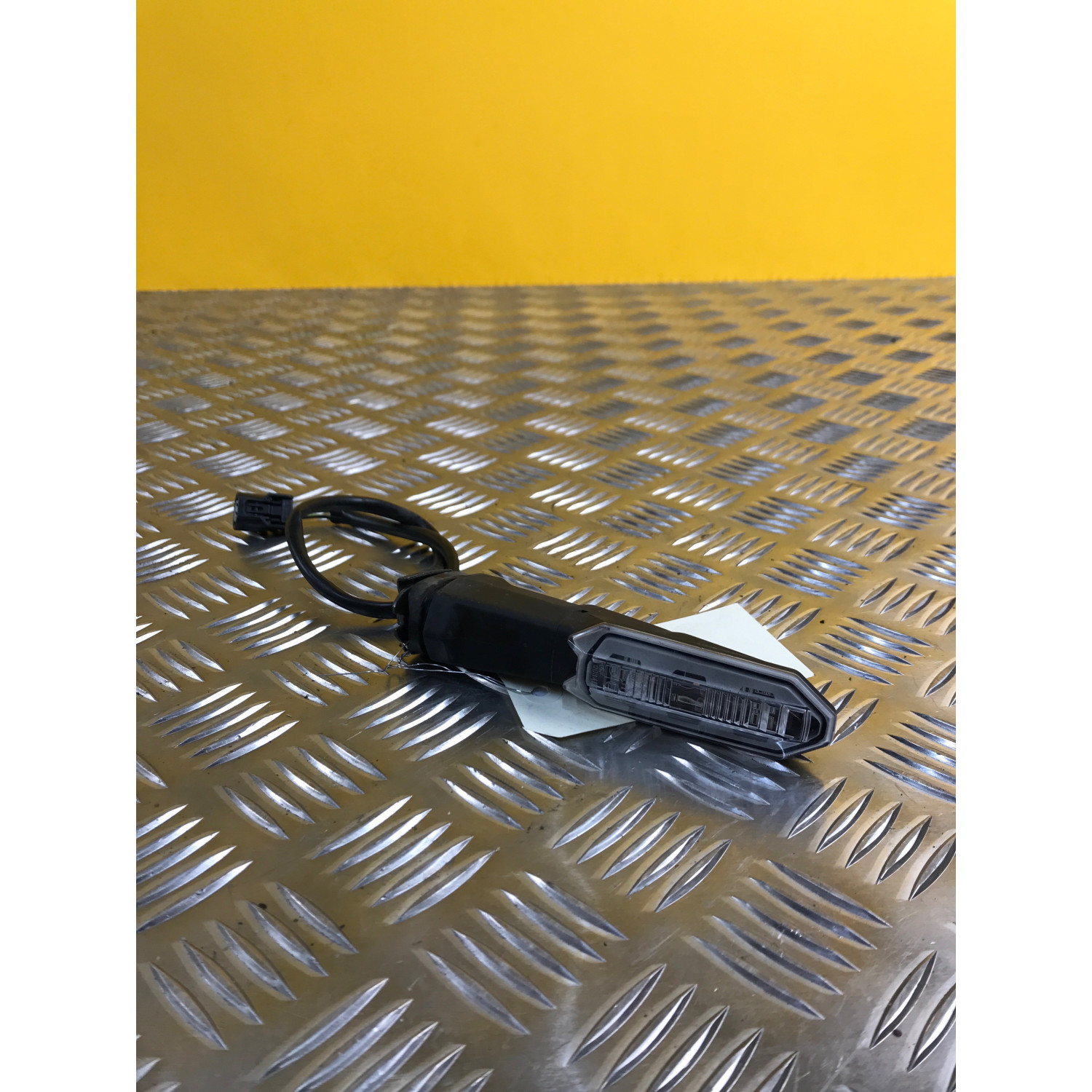 Clignotant arrière gauche pour KAWASAKI Z 900 2023