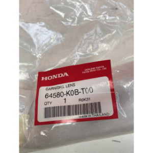 Cache phare pour HONDA FORZA NSS 125 64580-K0B-T00
