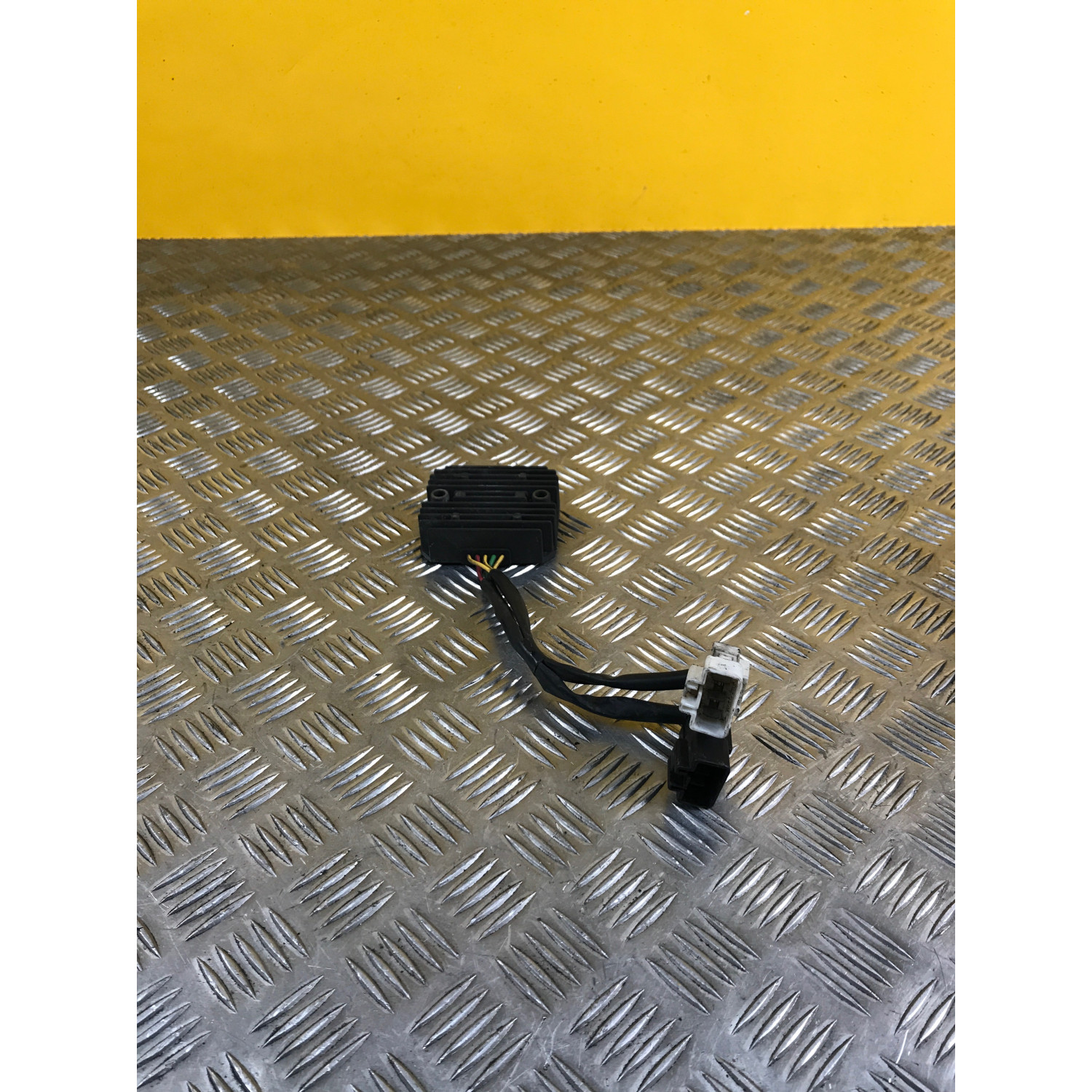 Régulateur de tension pour HONDA S-wing 125 2008