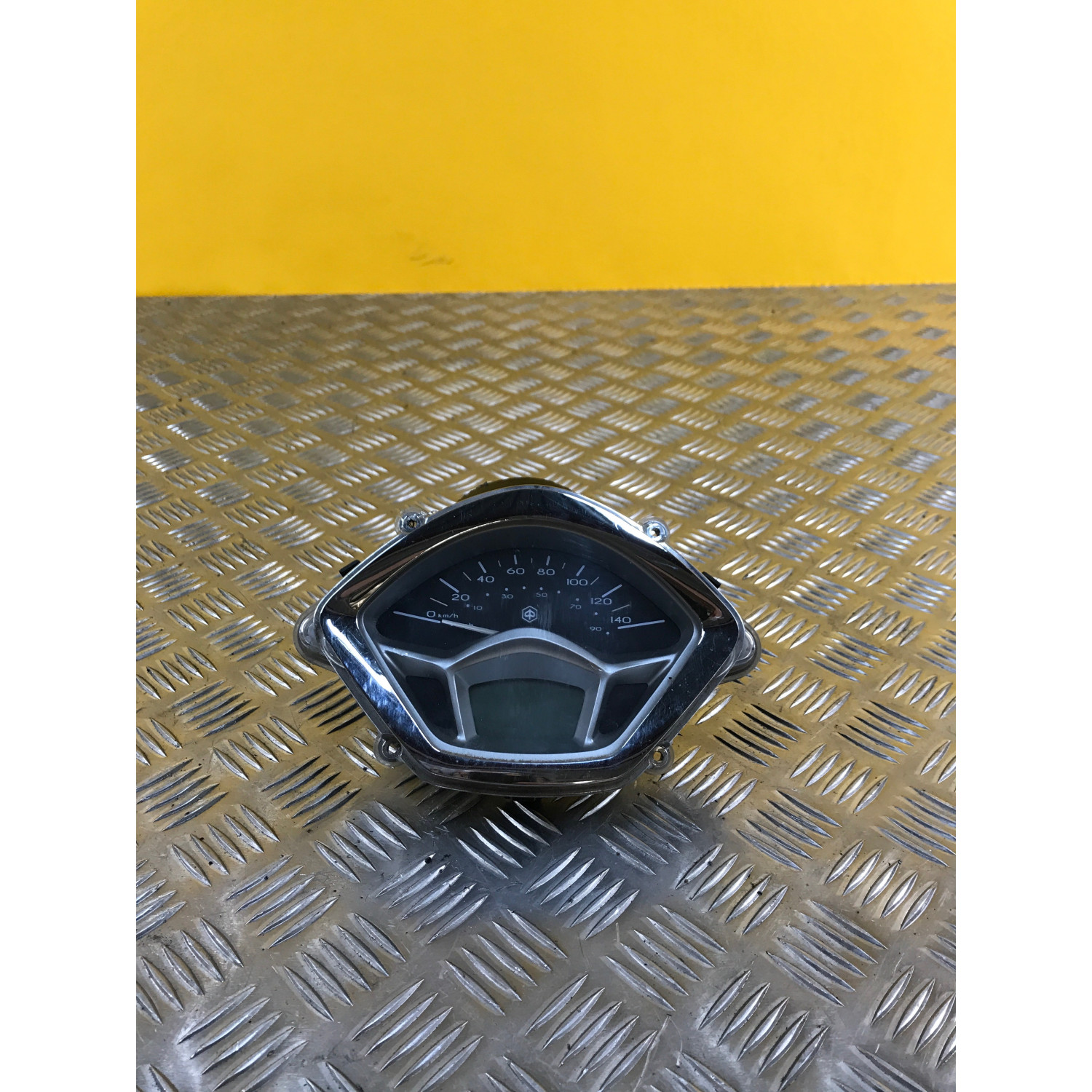 Compteur tableau de bord pour PIAGGIO LIBERTY 125 2019