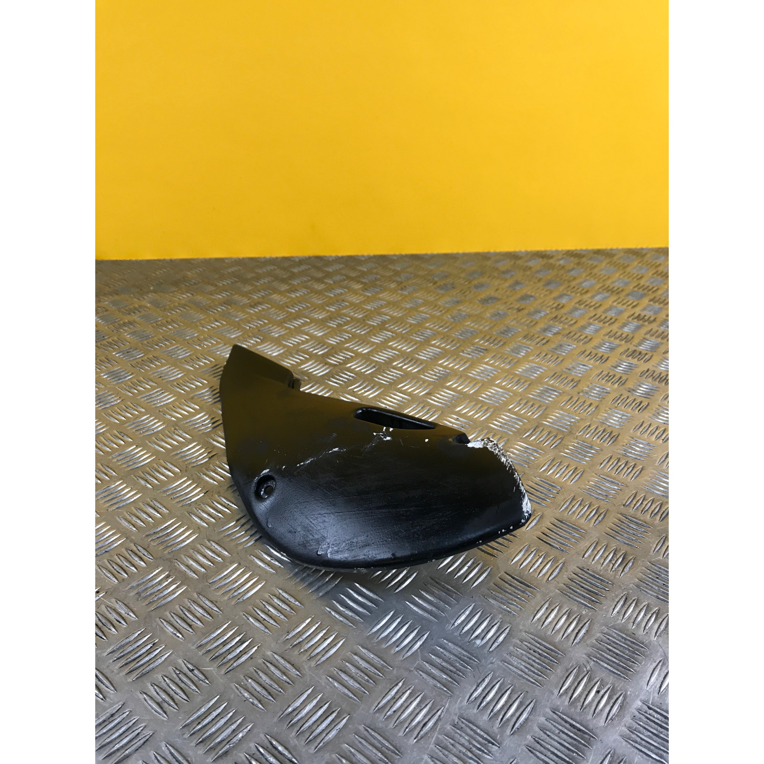 Cache latéral arrière sous selle gauche pour SUZUKI RM 65 2T 2004