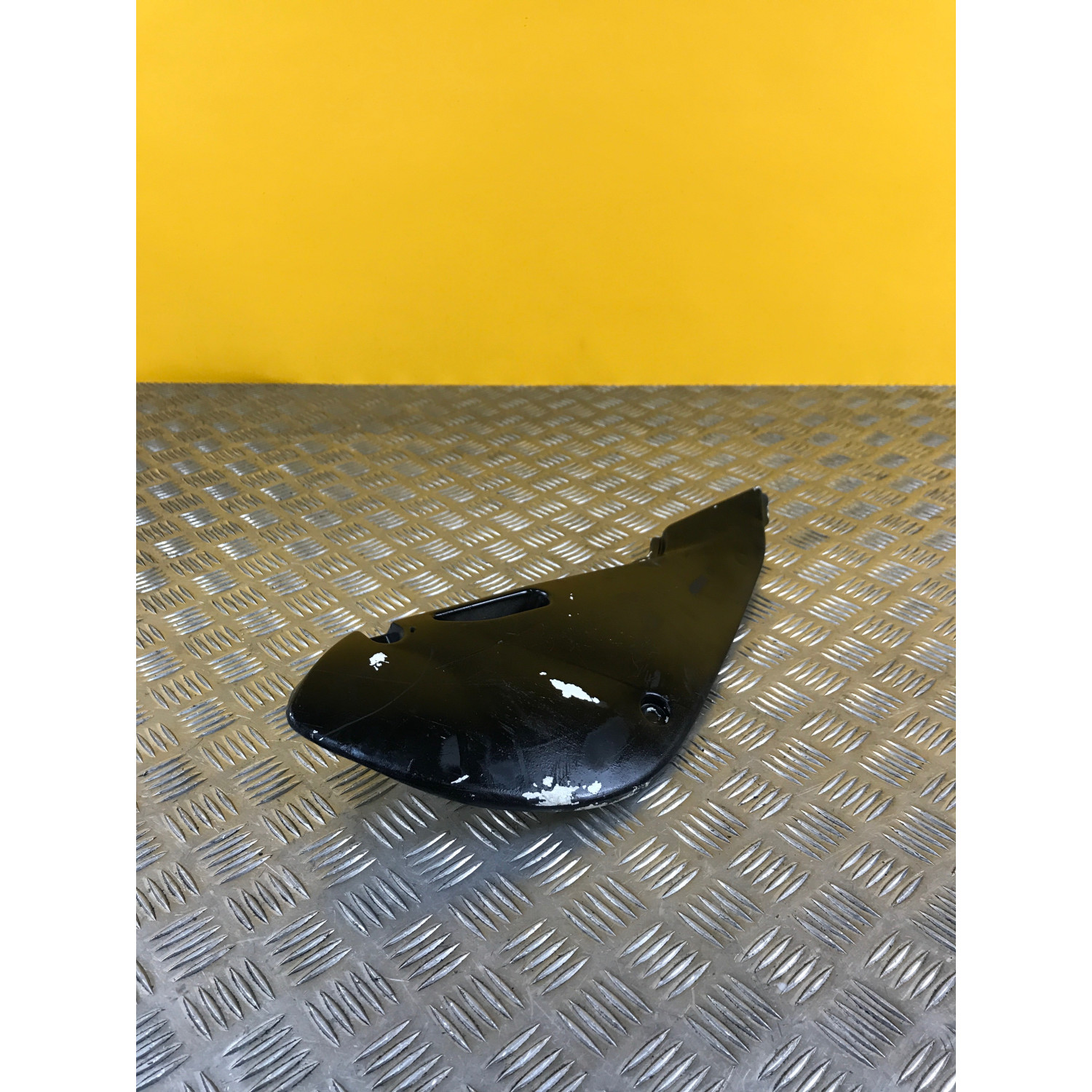 Cache latéral arrière sous selle droit pour SUZUKI RM 65 2T 2004