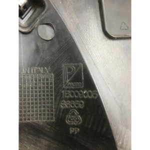 Tablier supérieur avant pour PIAGGIO MP3 530 2024