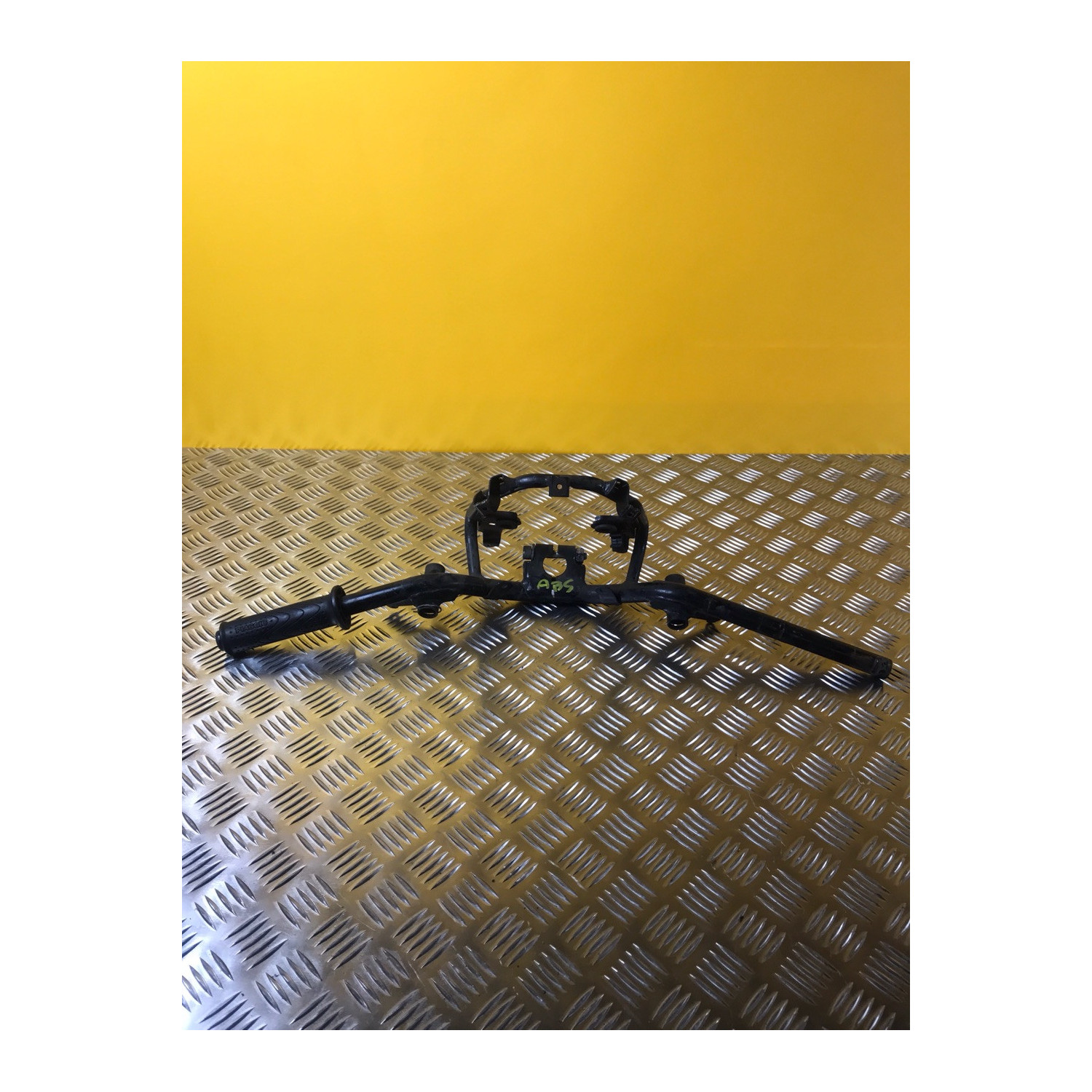 Guidon une pièce pour PIAGGIO BEVERLY 350 2014