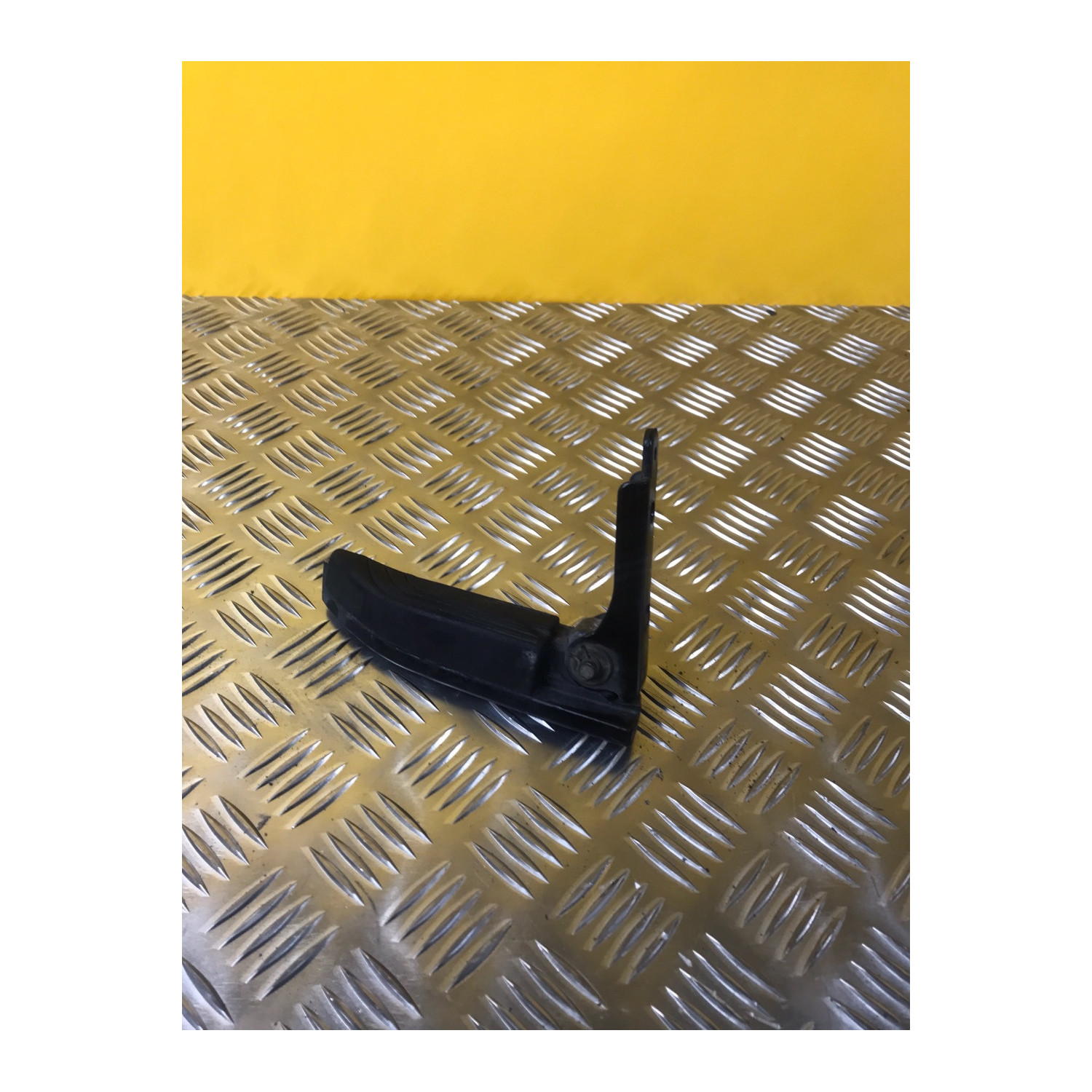 Repose pied arrière droit pour PIAGGIO BEVERLY 125 2016