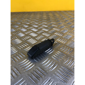 Repose pied arrière droit pour HONDA CBF 750 F SEVEN FIFTY 2000