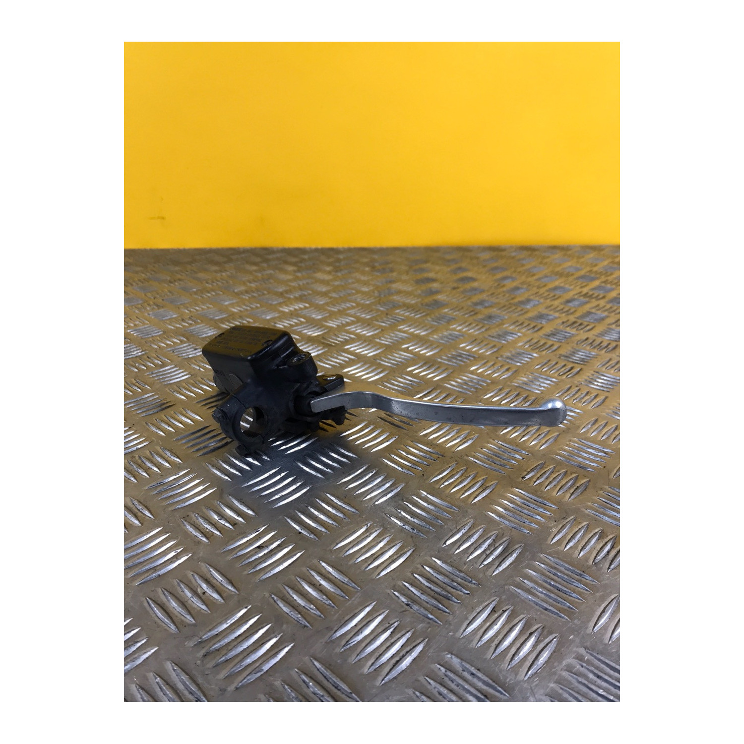 Maitre cylindre frein avant pour HONDA CBF 750 F SEVEN FIFTY 2000