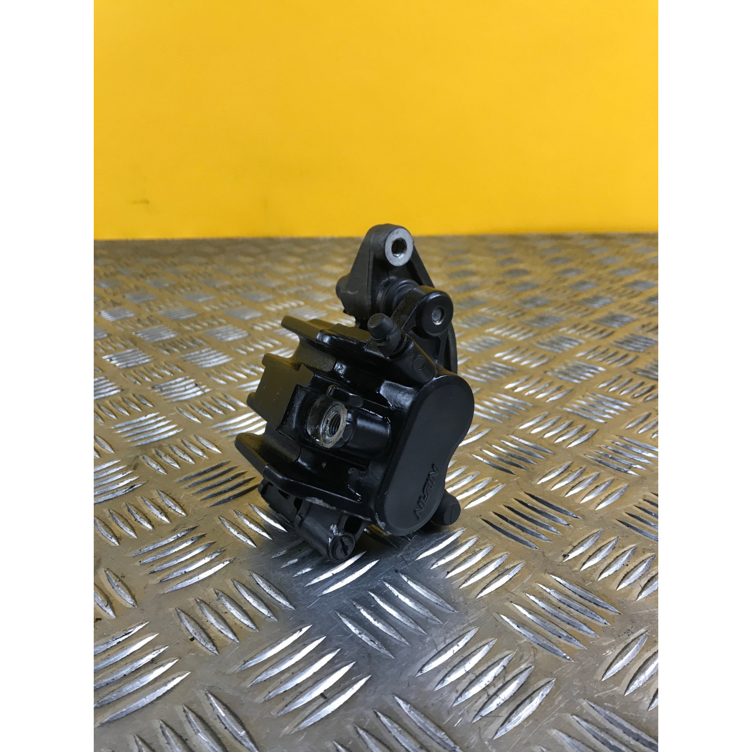 étriers de frein avant droit pour HONDA CBF 750 F SEVEN FIFTY 2000