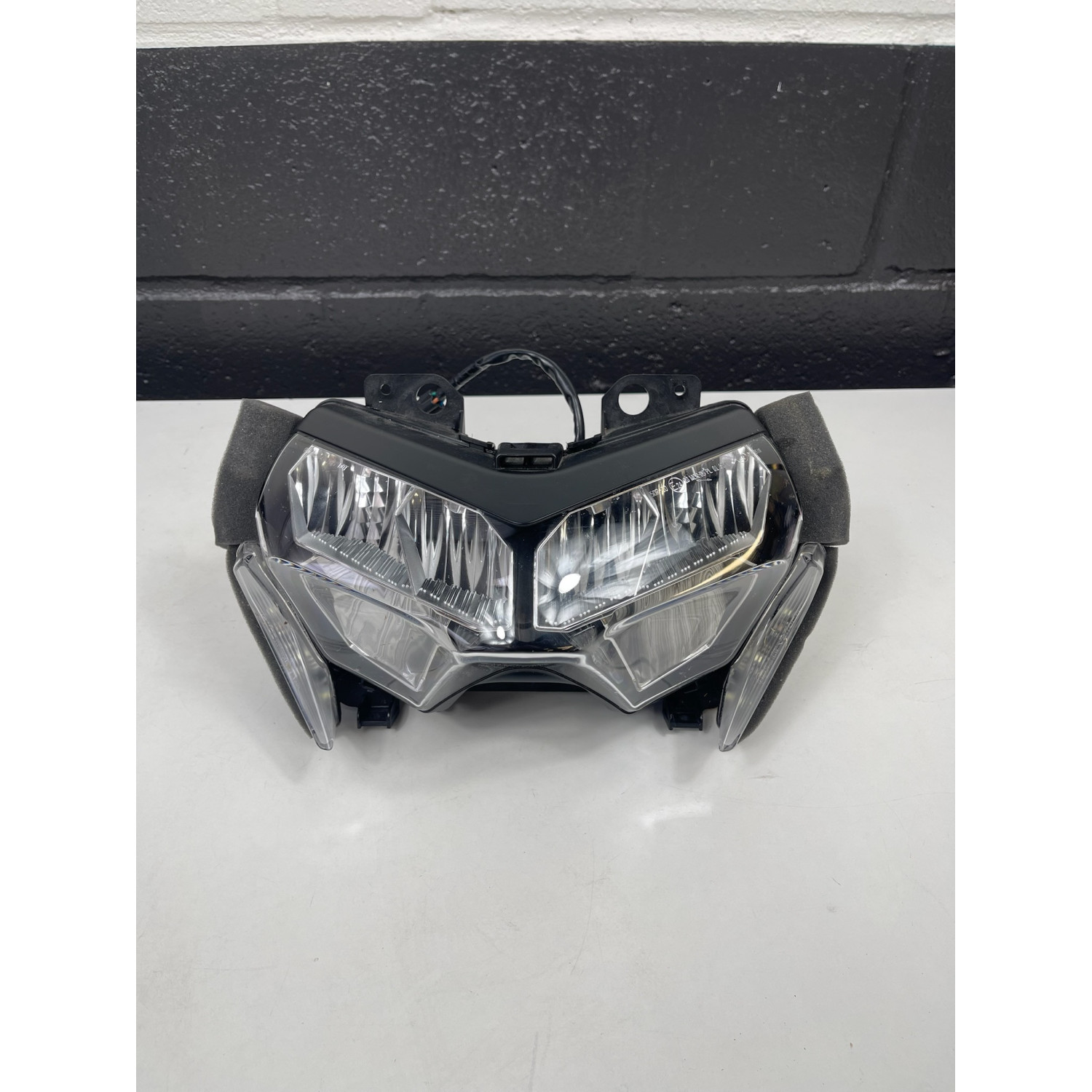 Phare avant pour KAWASAKI Z 900 23001-0048D