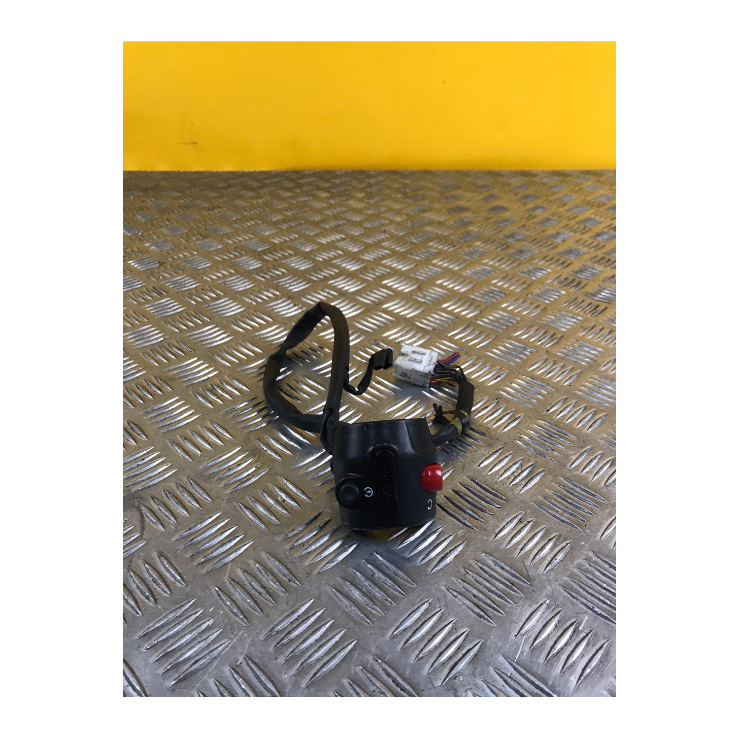 Commodo droit démarrage pour TRIUMPH BONNEVILLE T100 2012