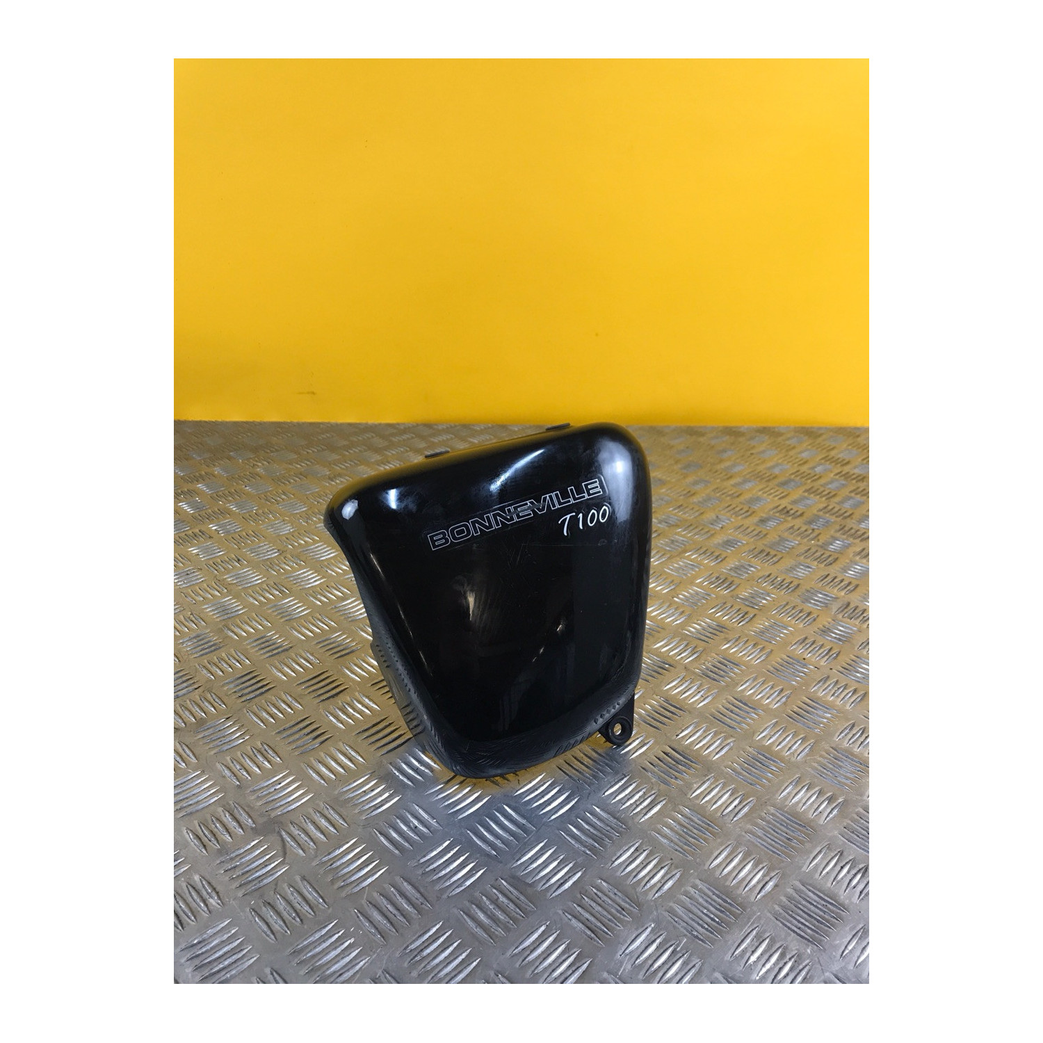 Cache laterale droit pour TRIUMPH BONNEVILLE T100 2012