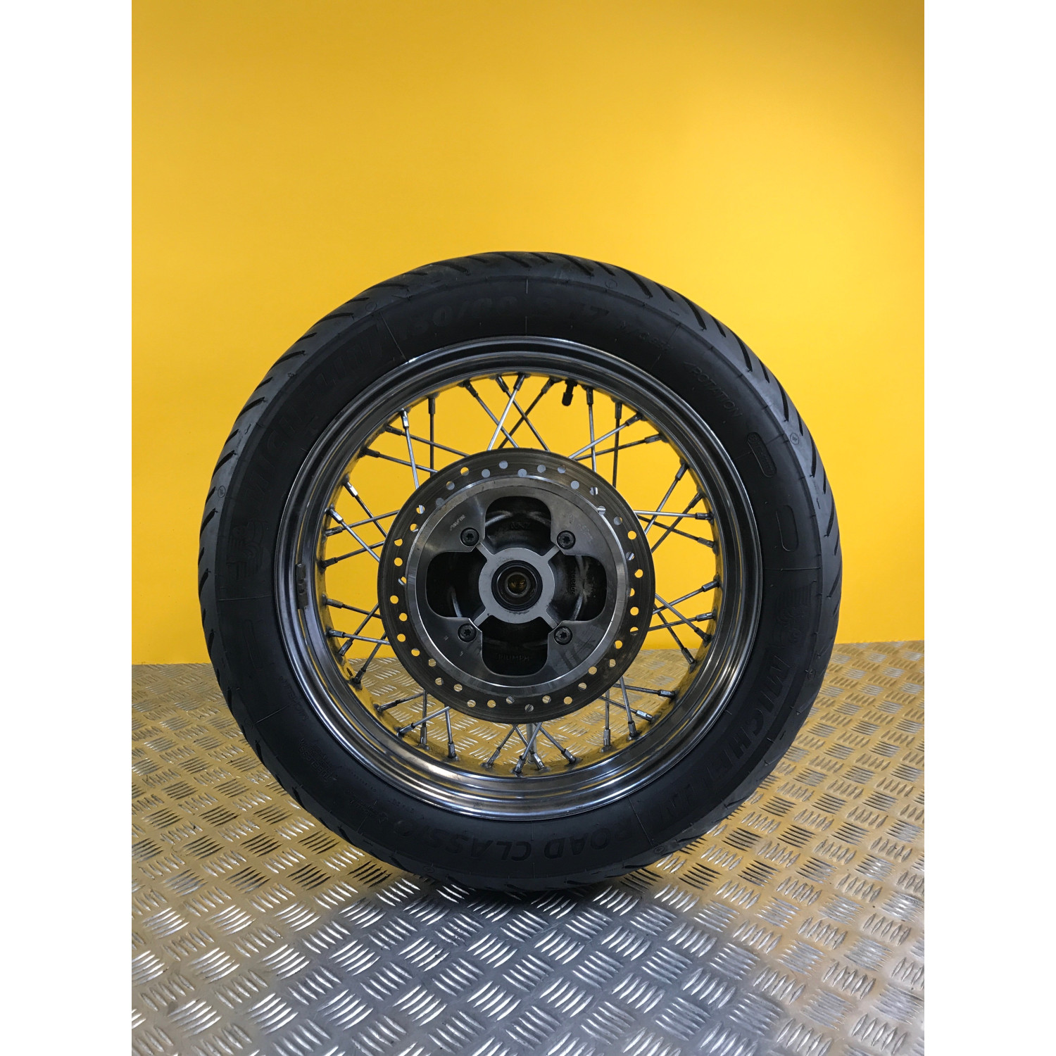 Jante arrière pour TRIUMPH BONNEVILLE T100 2012