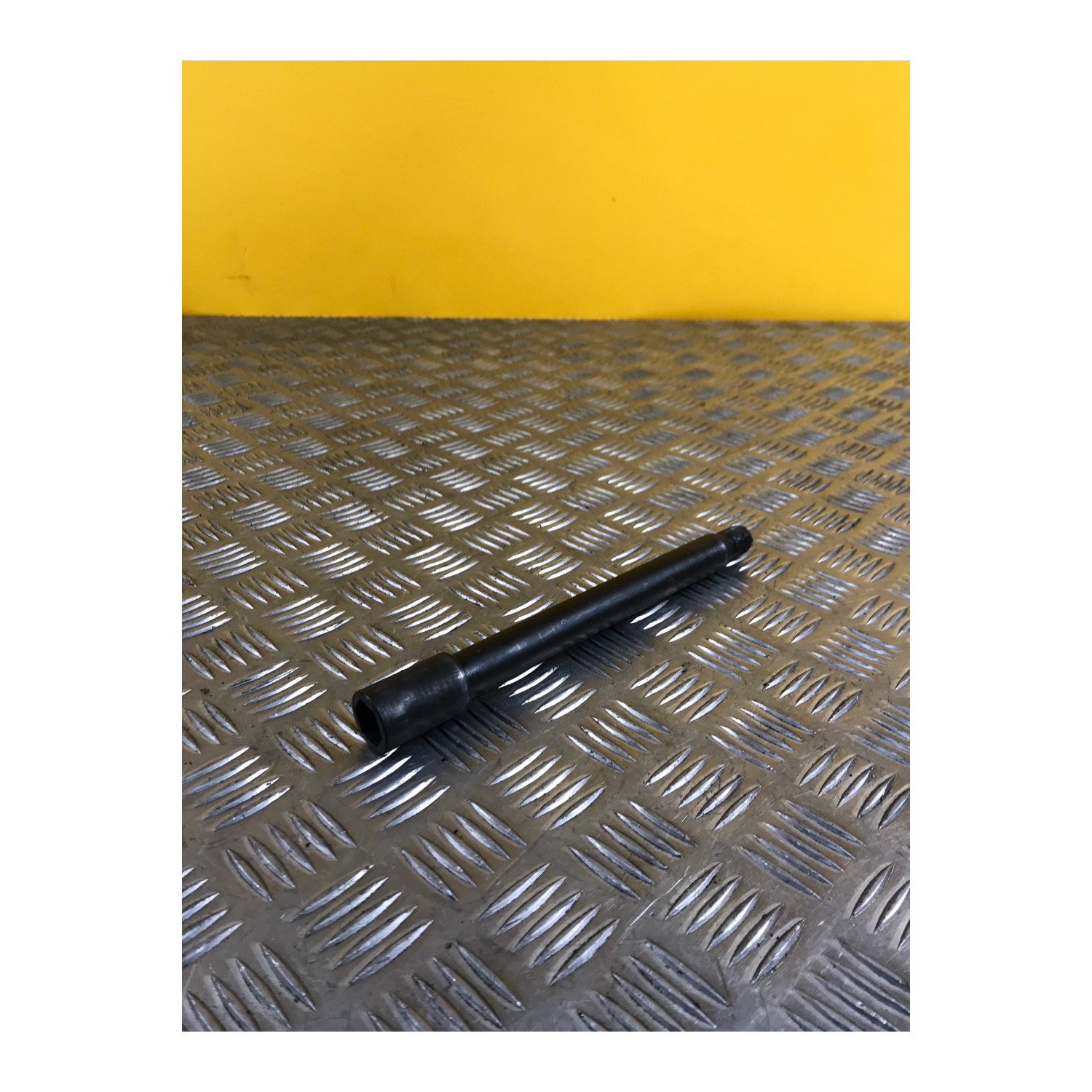 Axe de roue avant pour YAMAHA FJR 1300 2004