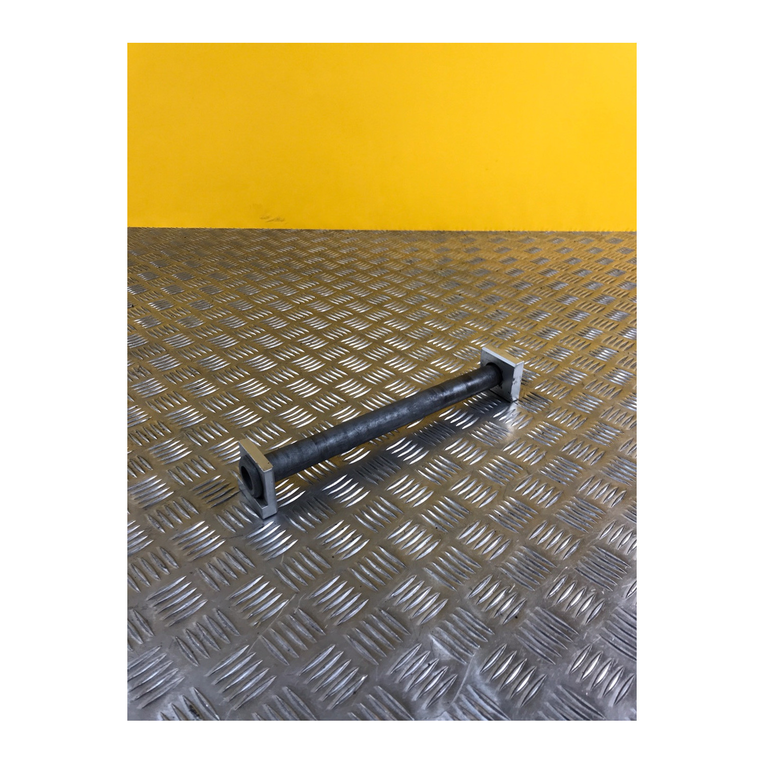 Axe de roue arrière pour BMW S 1000 RR 2012