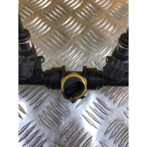 Rampe d'injecteur primaire (bas régime) pour BMW S 1000 RR 2012