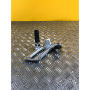 Platine repose pieds arrière droite pour YAMAHA FJR 1300 2004
