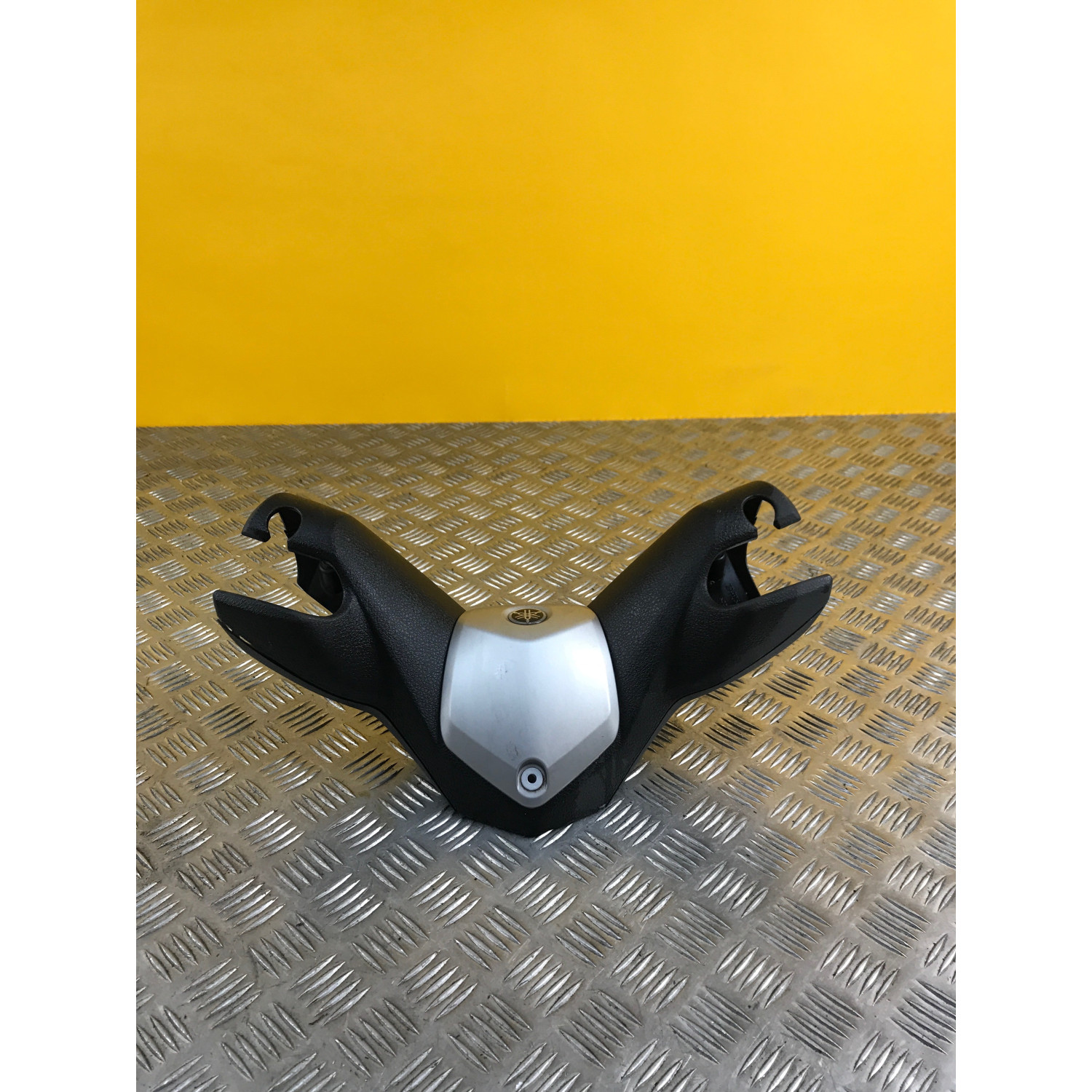 Cache guidon pour YAMAHA XMAX 125 2010