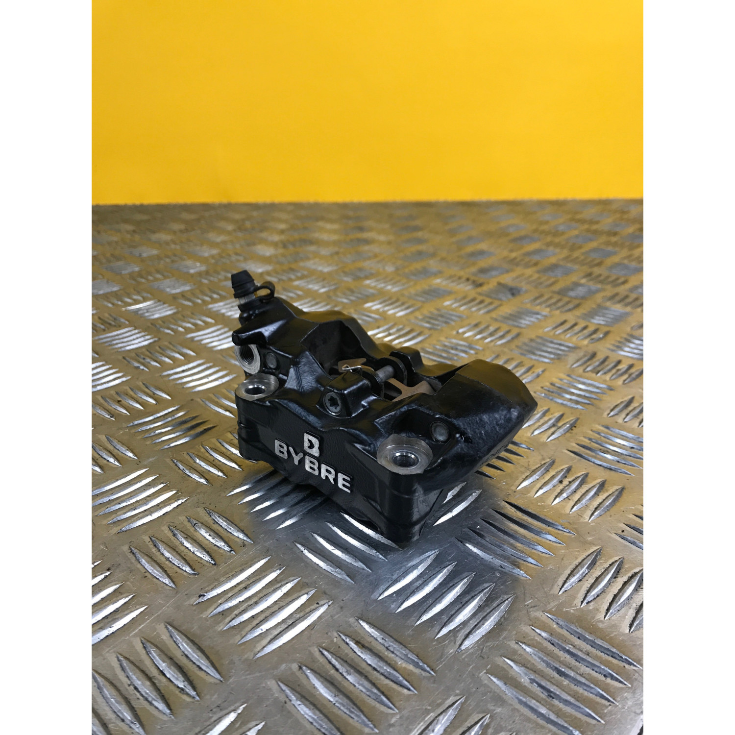 étriers de frein avant gauche pour KTM DUKE 390 2016